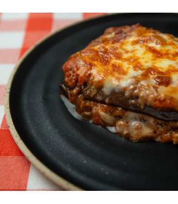 Berenjenas al horno rellenas de carne con parmesano