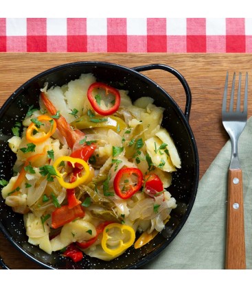 Patatas a lo pobre con pimientos y cebolla