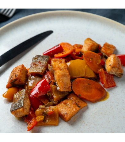 Salteado de verduras con salmón