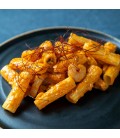 Rigatoni con salsa de gambas al ajillo