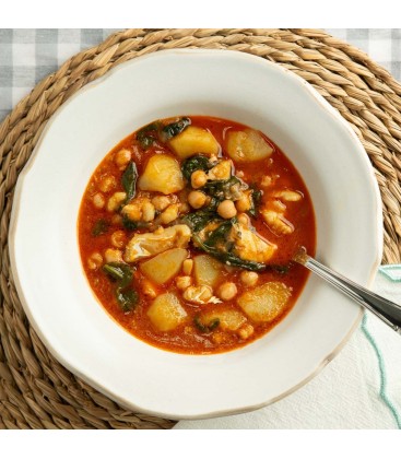 Garbanzos con bacalao y espinacas